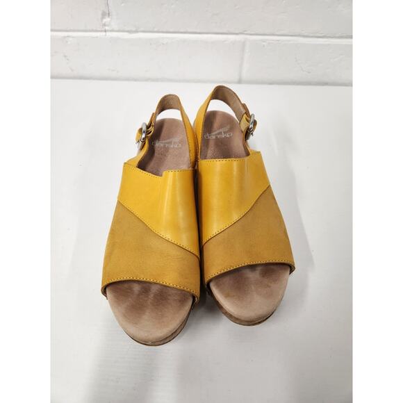 Dansko Women's Madalyn Mango Burnish Leather Clog Sandals, Size 39 (US 8.5) - Picture 2 of 11